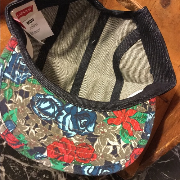 NWT Levi Denim Hat - Picture 3 of 9